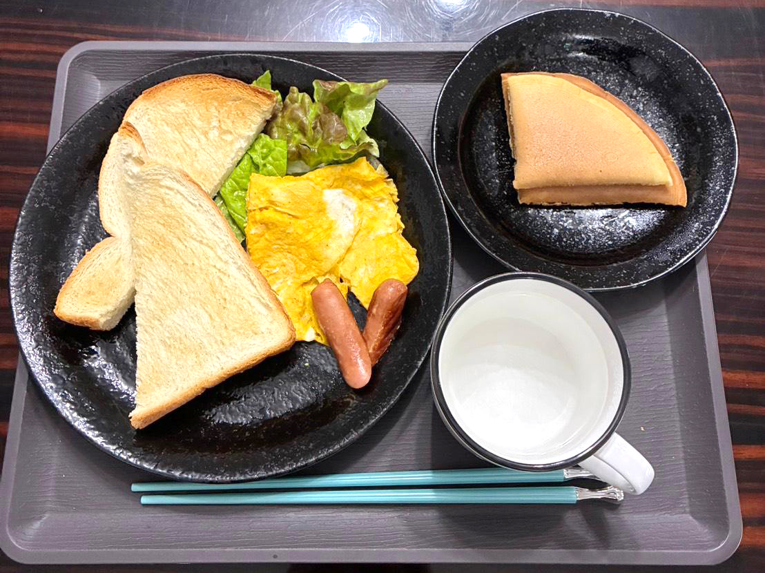 朝食