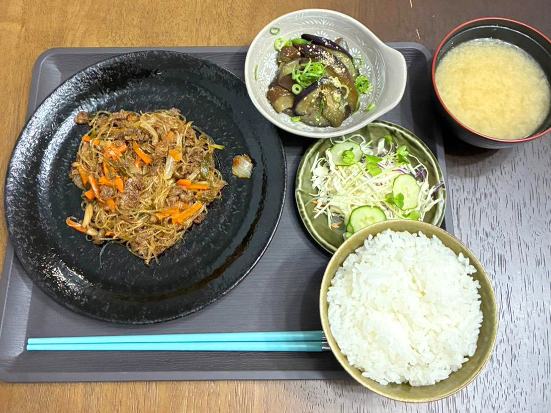夕食