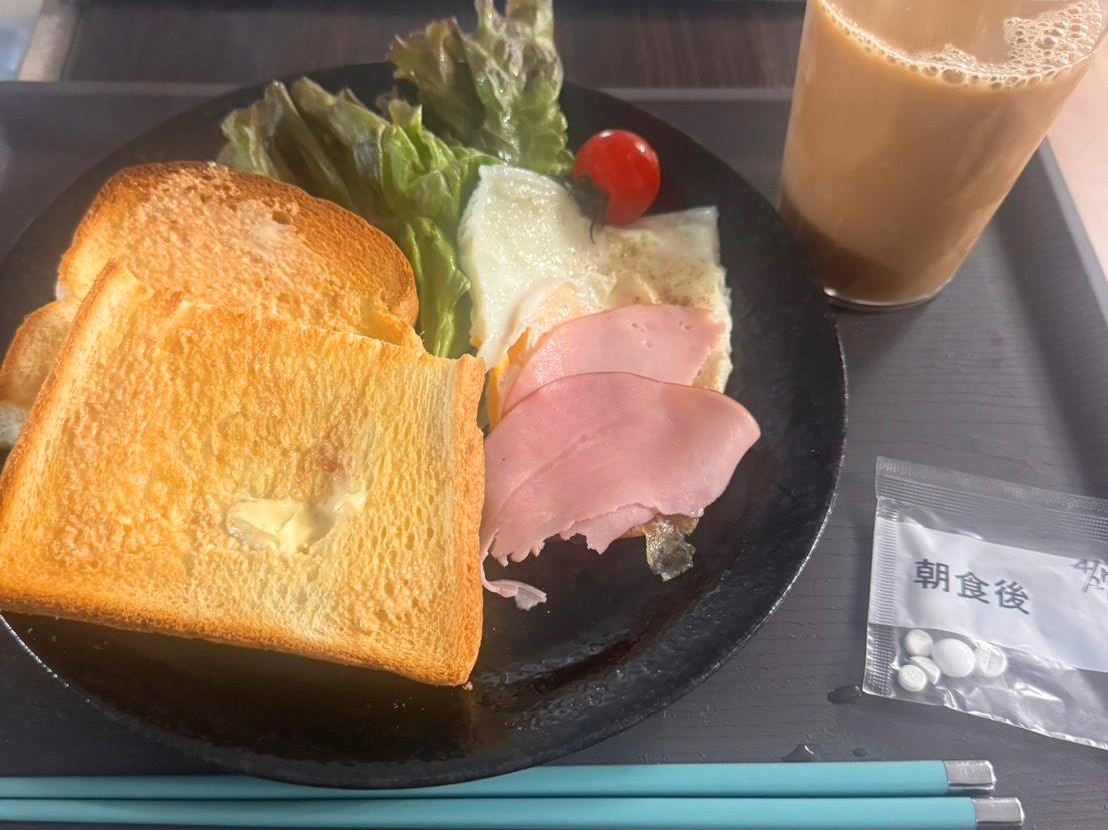 朝食