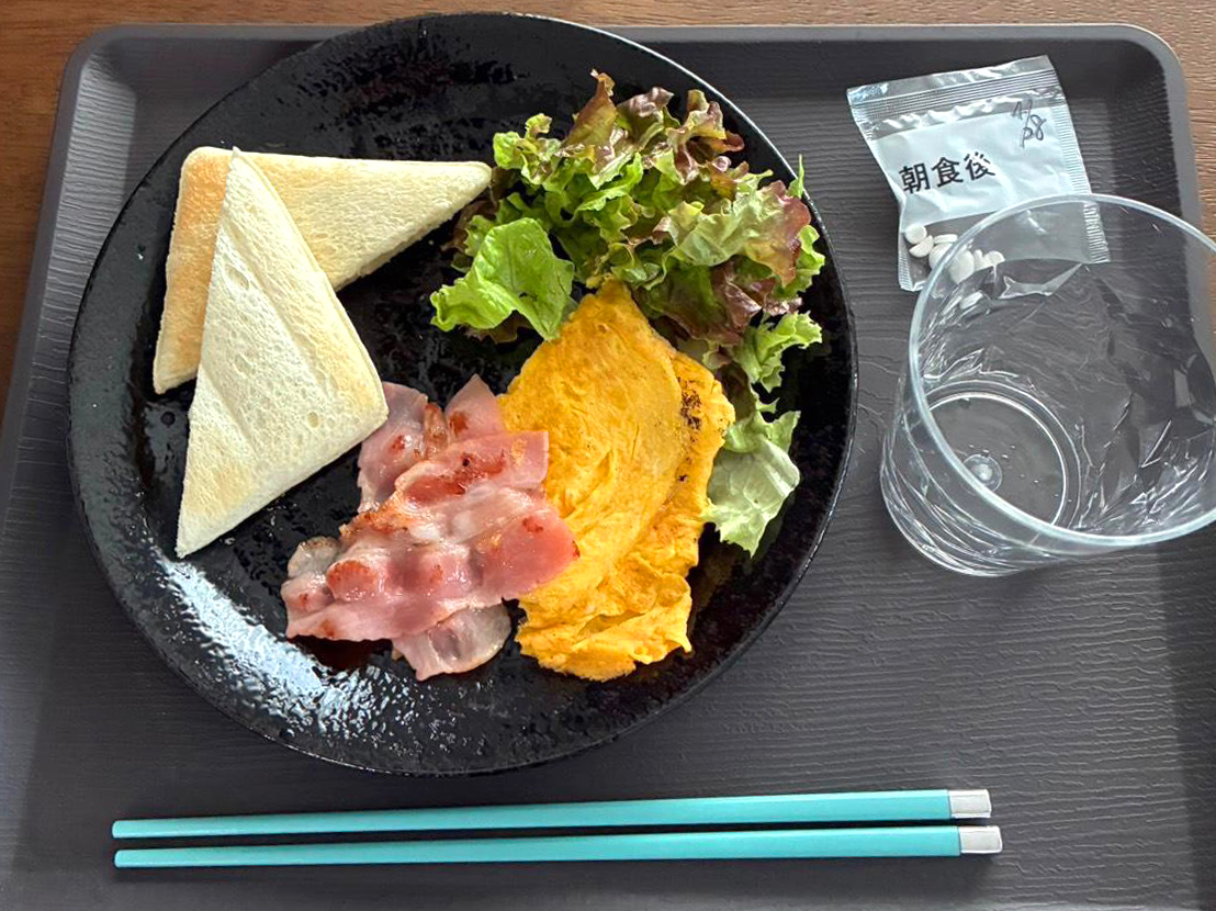 朝食