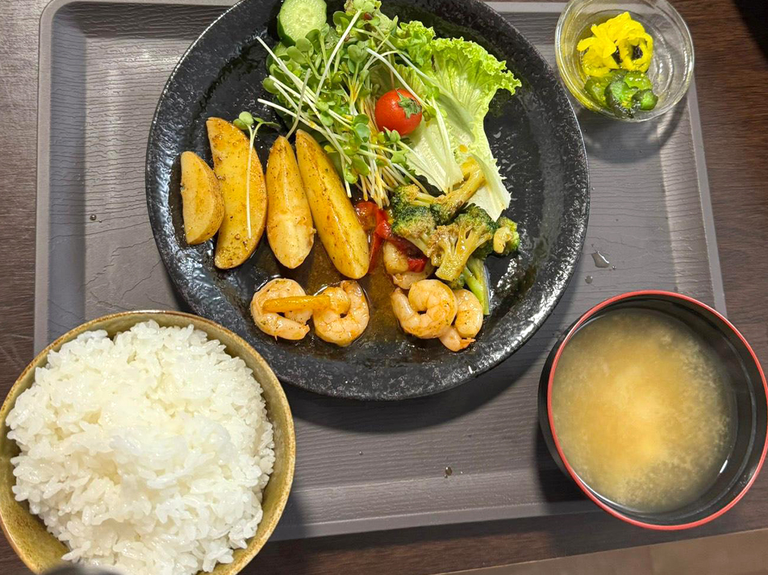 夕食
