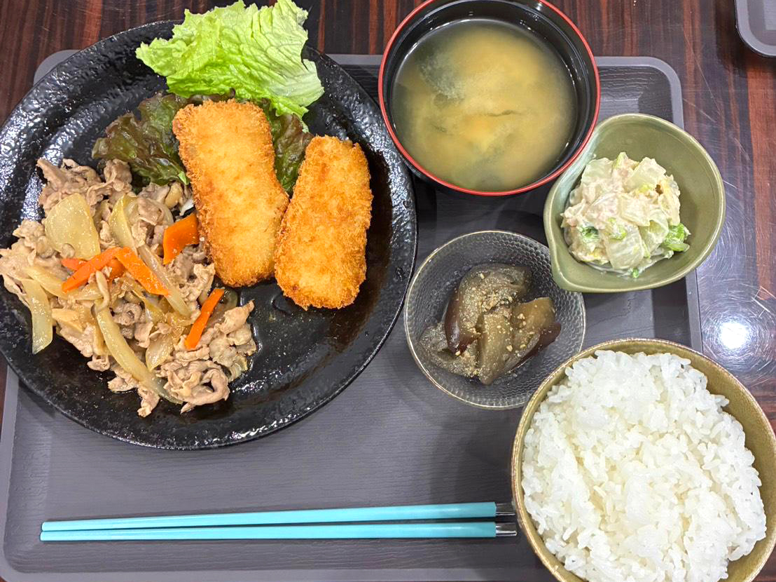 夕食