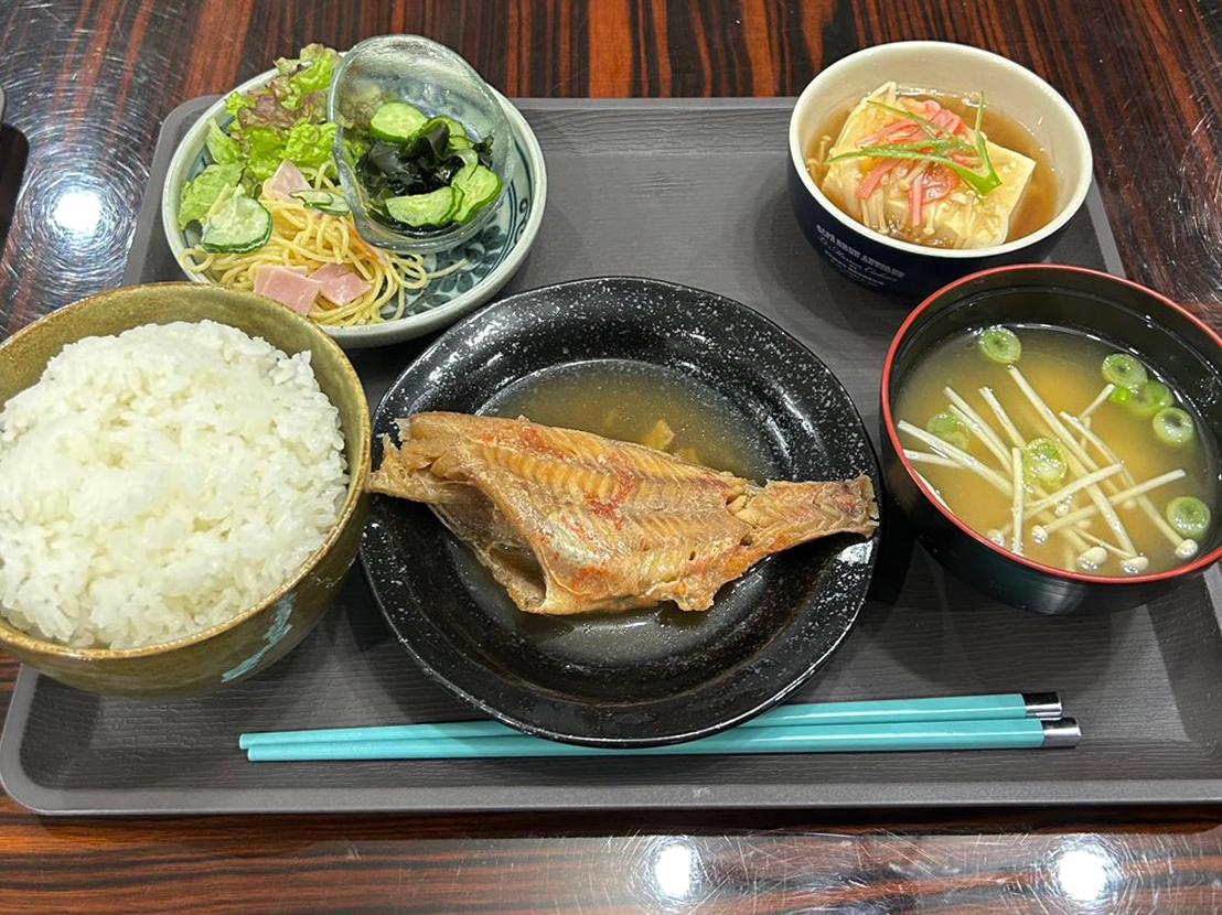 夕食